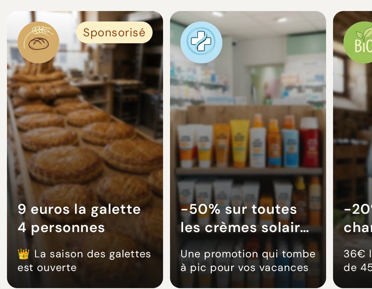 Le carrousel d'actualités de l'application : trois vignettes plein écran annonçant une offre, dont la première porte la mention « Sponsorisé ».